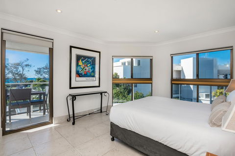 Bayview Beachfront Apartments, In Town Right On The Beach - Accommodation NSW 37