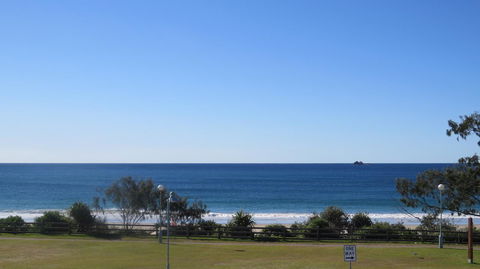 Bayview Beachfront Apartments, In Town Right On The Beach - Accommodation NSW 28