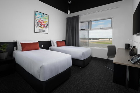 Rydges Pit Lane - Accommodation NSW 32