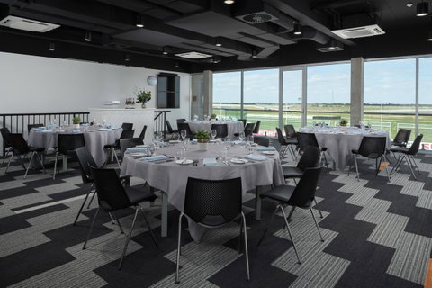 Rydges Pit Lane - Accommodation NSW 14