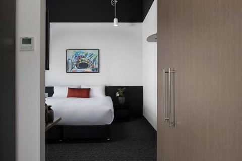 Rydges Pit Lane - Accommodation NSW 24