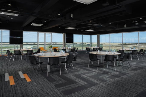 Rydges Pit Lane - Accommodation NSW 5