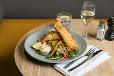 Rydges Pit Lane - Accommodation NSW 8