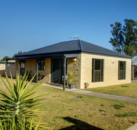 DBJ Holiday Units - Accommodation NSW