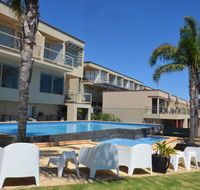 The Bluff Resort Apartments - Accommodation NSW