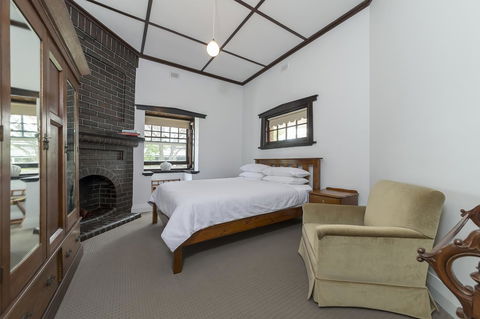 White Rocks Barossa - Accommodation NSW 3