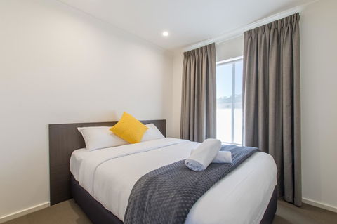 Mick O\'Sheas - Accommodation NSW 17