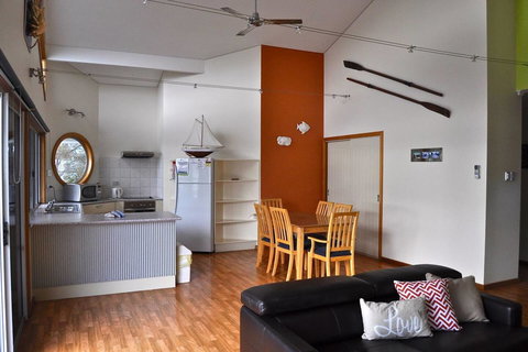 Rest A Shore Coffin Bay - Accommodation NSW 6