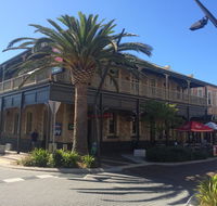 Grosvenor Hotel - Accommodation NSW