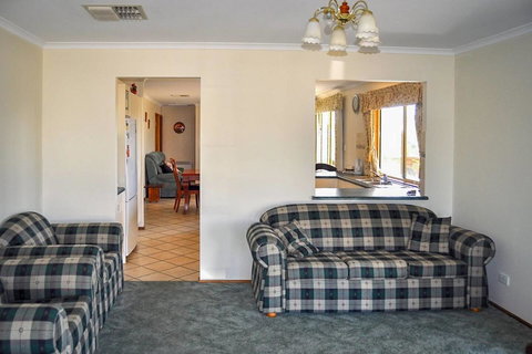 Baywatch - Accommodation NSW 5