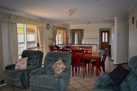 Baywatch - Accommodation NSW 15