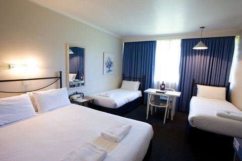 The Commodore - Accommodation NSW 26