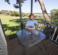 Lakeside Tourist Park - Accommodation NSW