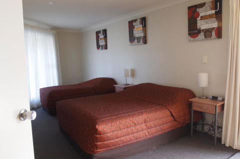 Alexander Cameron Suites - Accommodation NSW 23