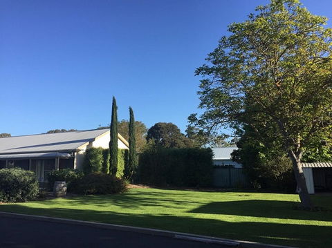 Alexander Cameron Suites - Accommodation NSW 2
