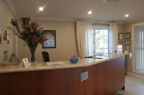 Alexander Cameron Suites - Accommodation NSW 24