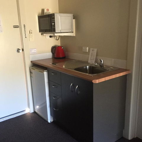 Alexander Cameron Suites - Accommodation NSW 18