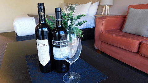 Alexander Cameron Suites - Accommodation NSW 14
