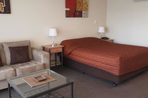 Alexander Cameron Suites - Accommodation NSW 25