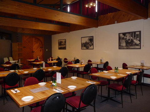 The Wine Vine Hotel - Accommodation NSW 7