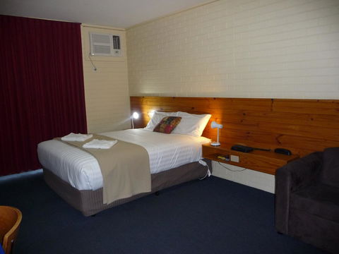 The Wine Vine Hotel - Accommodation NSW 5