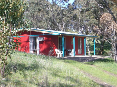 Clare Valley Cabins - Accommodation NSW 7