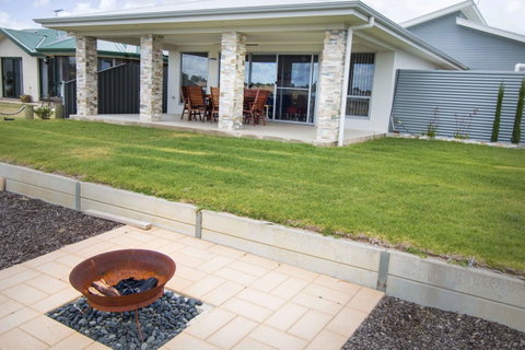 Brock's Base - Accommodation NSW 5