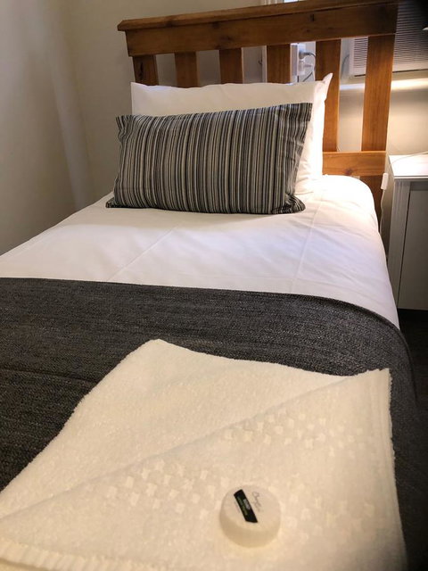 Cornwall Hotel - Accommodation NSW 11