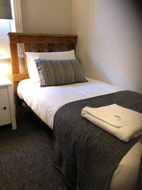 Cornwall Hotel - Accommodation NSW 12