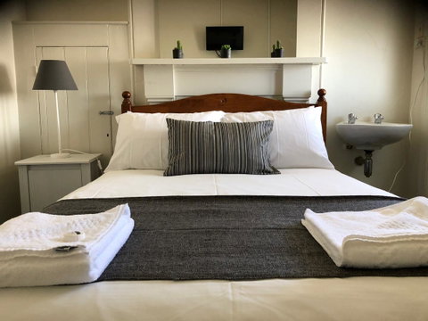 Cornwall Hotel - Accommodation NSW 0