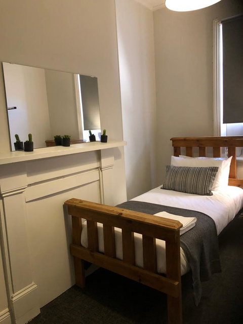 Cornwall Hotel - Accommodation NSW 15