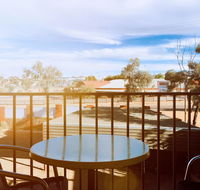 Desert Cave Hotel - Accommodation NSW