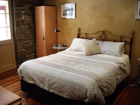 1860 Wine Country Cottages - Accommodation NSW 11