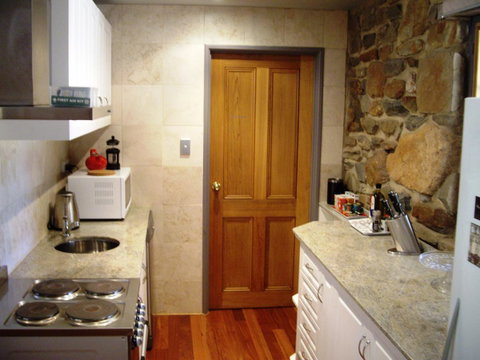 1860 Wine Country Cottages - Accommodation NSW 13