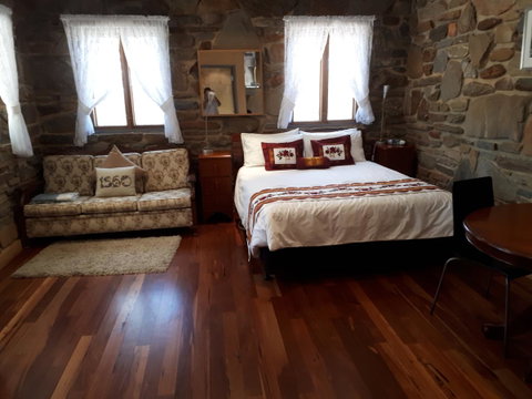 1860 Wine Country Cottages - Accommodation NSW 1