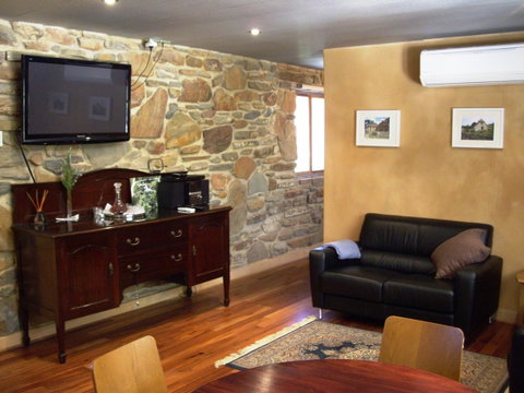 1860 Wine Country Cottages - Accommodation NSW 12