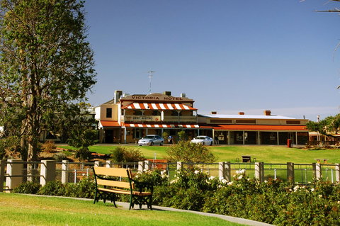 Victoria Hotel Strathalbyn - Accommodation NSW 11