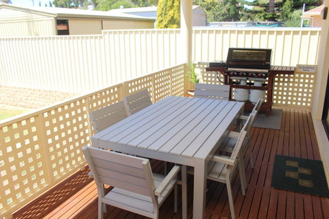 The Lighthouse - Beachfront Accommodation - Accommodation NSW 3
