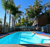 Cattlemans Country Motor Inn  Serviced Apartments - Accommodation NSW