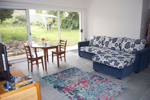 Back Valley Farmstay Bed And Breakfast - Accommodation NSW 4