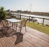 Waterfront on Jefferson at Wellington Marina SA - Accommodation NSW