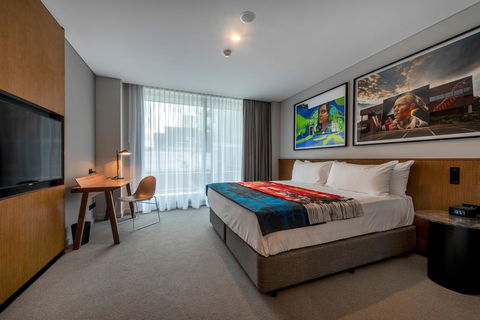 The Adnate Perth - Art Series - Accommodation NSW 11