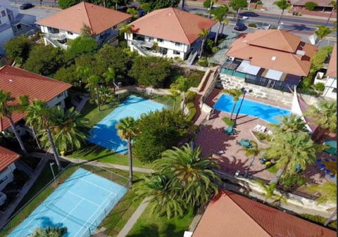 Mandurah Family Resort - Accommodation NSW 4