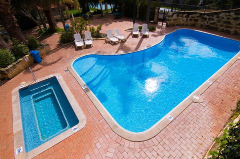 Mandurah Family Resort - Accommodation NSW 24