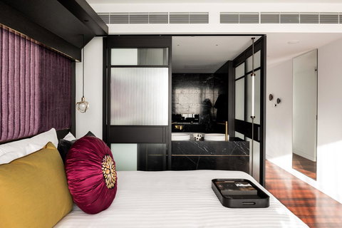 QT Perth - Accommodation NSW 32