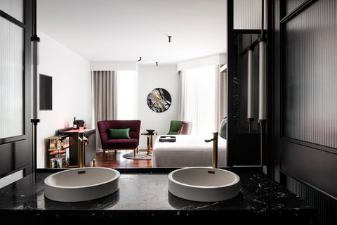 QT Perth - Accommodation NSW 27