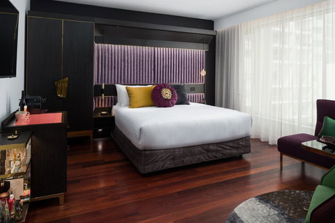 QT Perth - Accommodation NSW 23