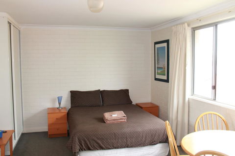 Malibu Apartments - Perth - Accommodation NSW 3