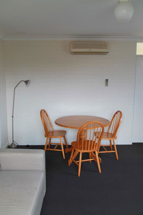 Malibu Apartments - Perth - Accommodation NSW 6
