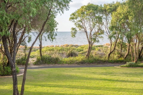 Cape View Beach Resort - Accommodation NSW 13
